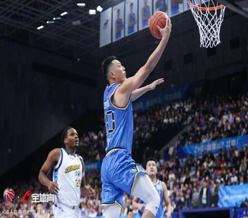 惊险瞬间,斯洛特直言,范德芬狂野,米兰体育官网,米兰体育平台,米兰体育链接,米兰体育官方