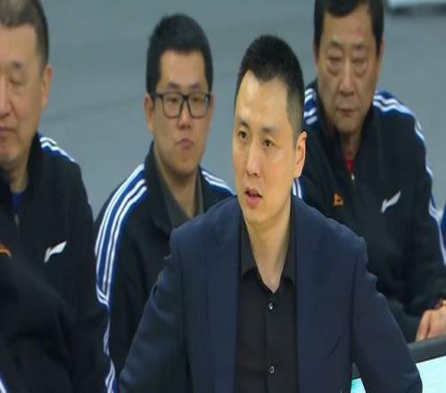 布鲁尔戏称,迎战帕森斯,与哈登防守,米兰体育官网,米兰体育平台,米兰体育链接,米兰体育官方