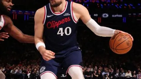 “逆转之谜揭晓！昨日赛事幕后揭秘神秘进球真相”