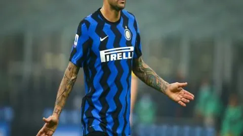 《新赛季中超外援政策大揭秘：6655规则锁定，多余外援名额重返赛场！》